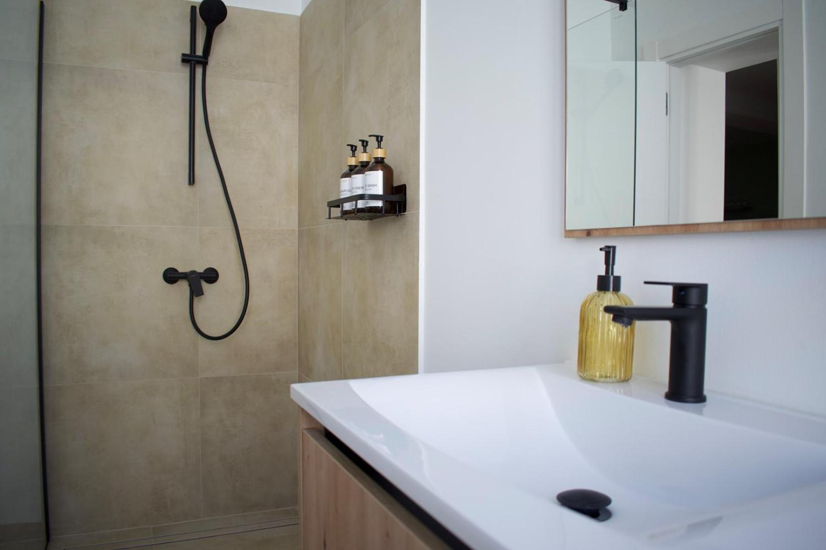 Apartment 150m From Arena Colosseum