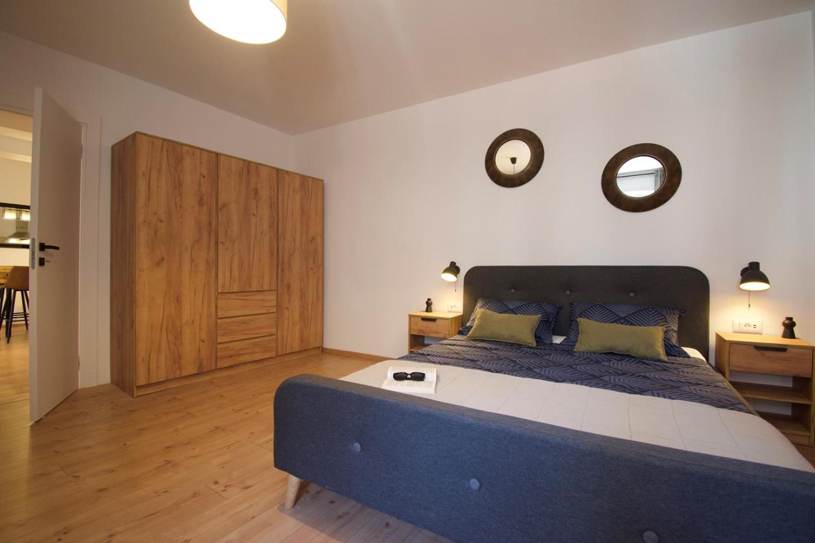 Apartment 150m From Arena Colosseum