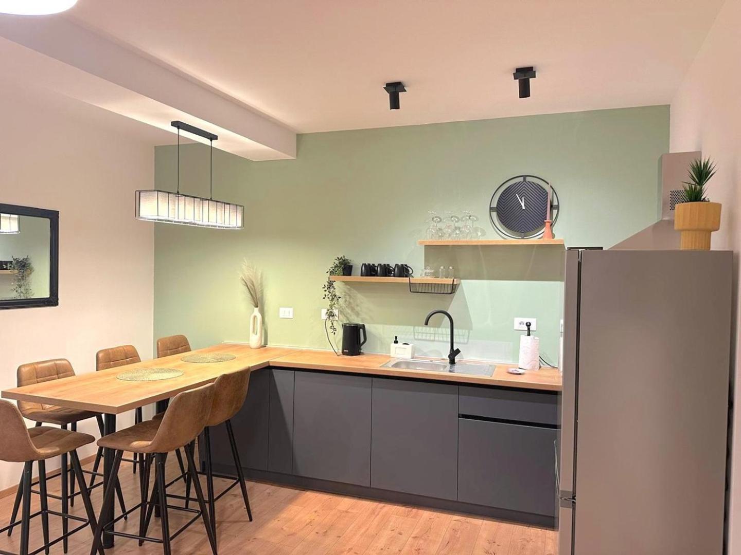 Apartman 150m From Arena Colosseum